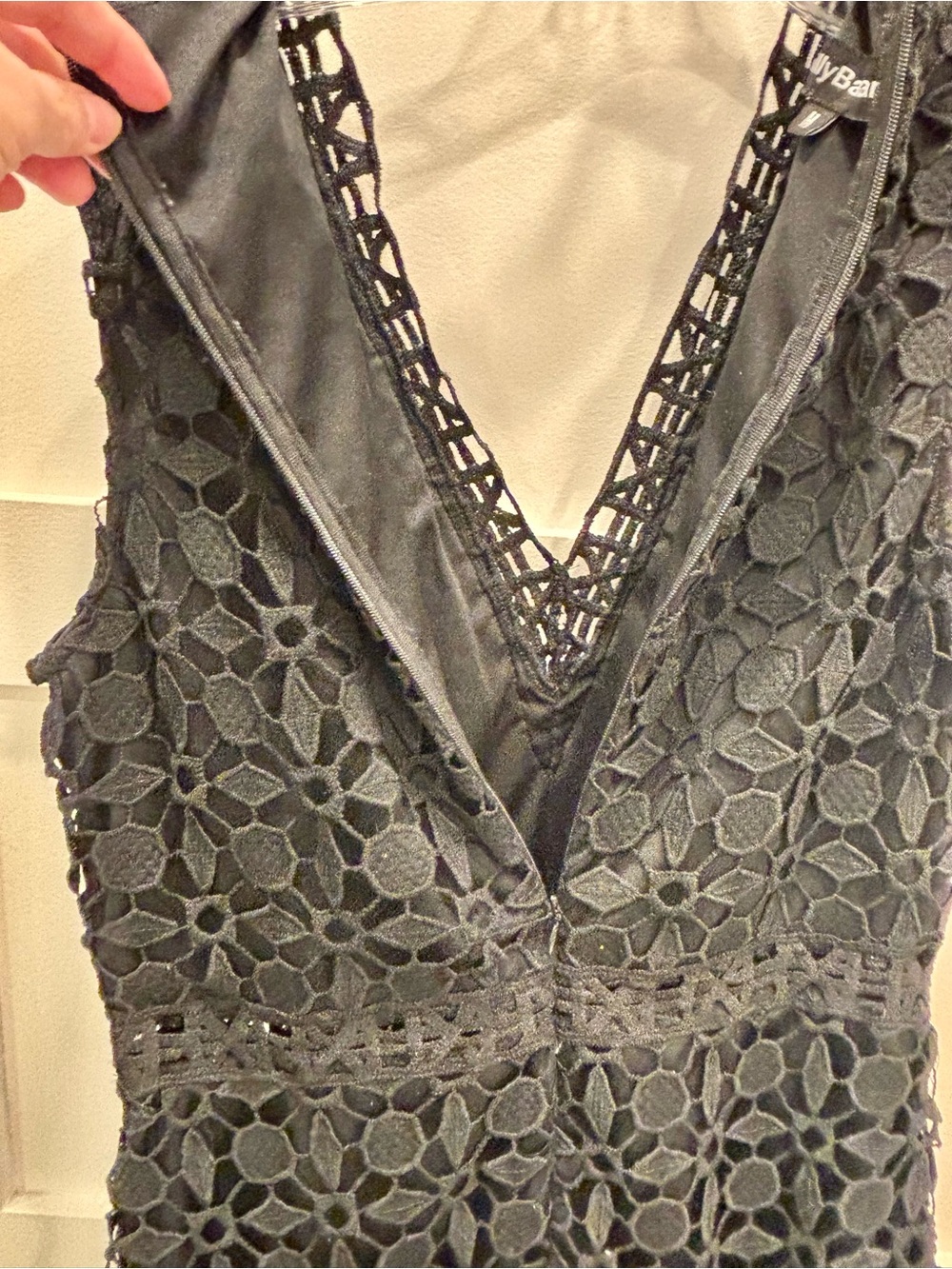 EllyBazar Black Crochet Midi Dress with V-Neck - Picture 6 of 7